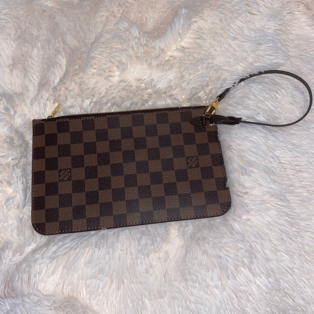 Louis Vuitton Damier Ebene Neverfull GM Wristlet - Picture 2 of 5